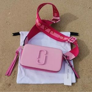 Marc Jacobs snap shot purse